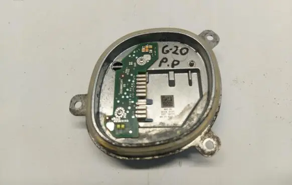BMW 3 G20 G21 LED ballast control module 141119