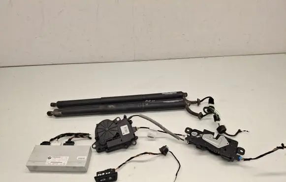 BMW X1 F48 F49 Tailgate hydraulic set 7412610 006005000 7350837