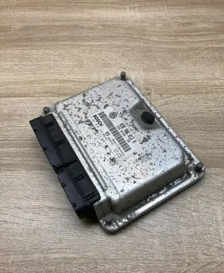 Skoda Octavia Mk1 (1U) Engine control unit/module ECU 038906012H 0281010129