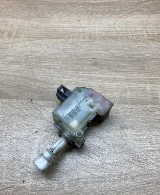 Audi A6 S6 C5 4B Central locking motor 4B9962115B