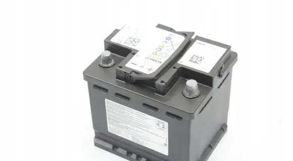 BMW 4 G22 G23 G24 G26 Car battery 9878488