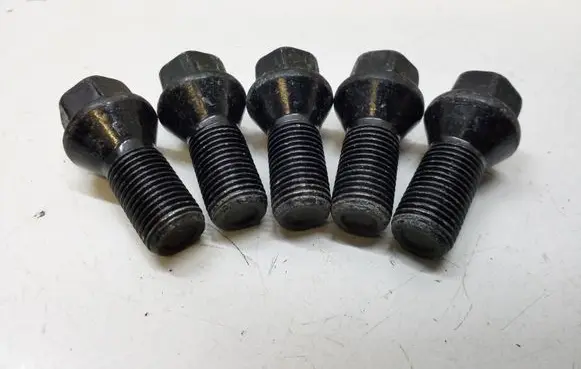 Alfa Romeo Stelvio Nuts/bolts 