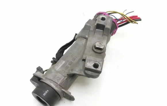Audi A4 S4 B6 8E 8H Ignition lock 4B0905851C