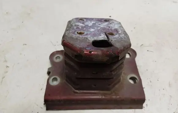 Toyota Corolla Verso AR10 Front bumper shock/impact absorber