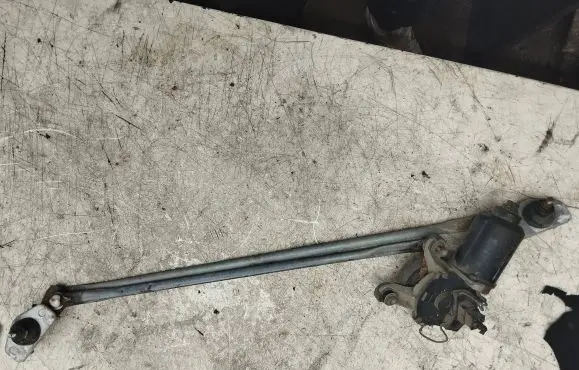 Mitsubishi Pajero Pinin Front wiper linkage and motor MB615945 159200514