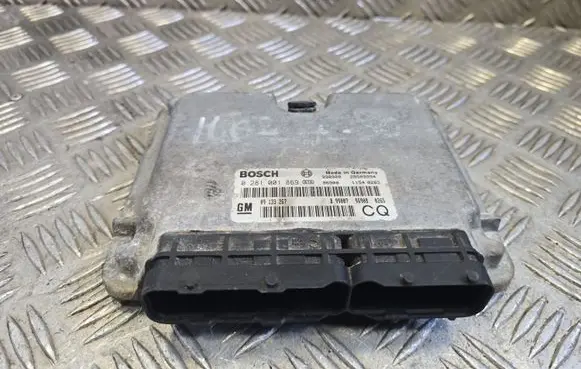 Opel Astra G Engine control unit/module 0281001869