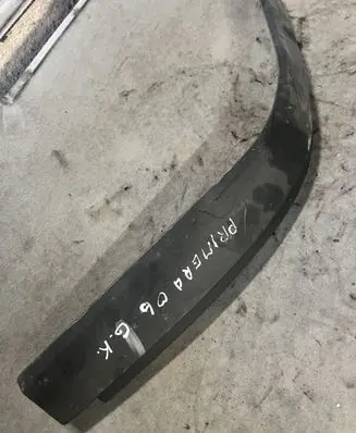 Nissan Primera Rear/tail light trim molding 26557AU210 89024302 26557AU21