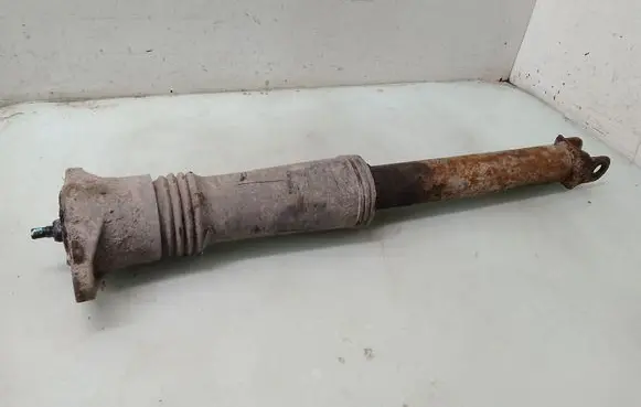 KIA Carens I Rear shock absorber/damper