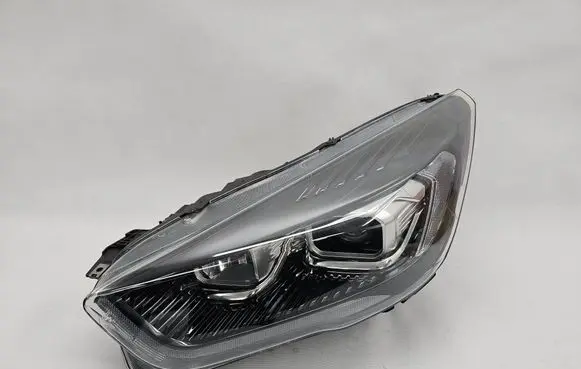 Ford Kuga II Headlight/headlamp GV4113035JA
