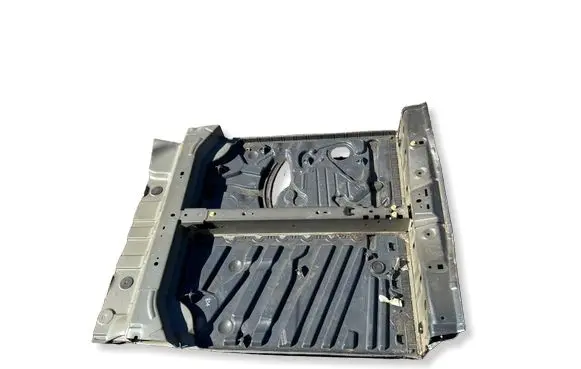 Citroen C4 II Picasso Rear sill (body part) 