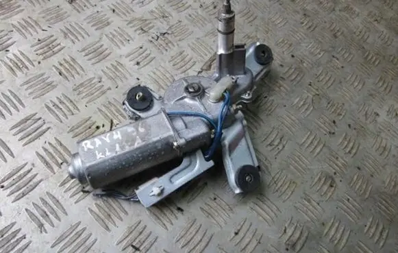 Toyota RAV 4 (XA10) Rear wiper blade arm