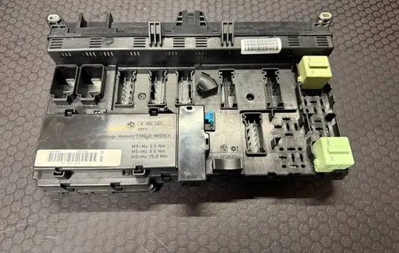 BMW X5 E53 Fuse module 8380407