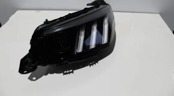 Peugeot 208 Headlight/headlamp 9850177680