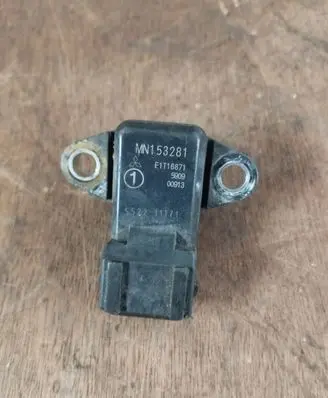 Mitsubishi Endeavor Air pressure sensor MN153281