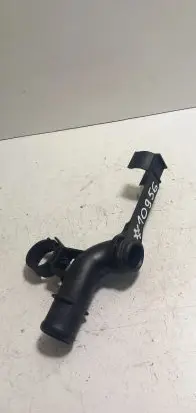Mercedes-Benz CLK A209 C209 Engine coolant pipe/hose A2712001352 2712001352