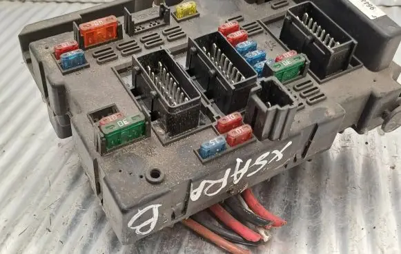 Citroen Xsara Fuse box set 9644038680 13864876