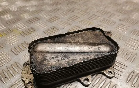 Mercedes-Benz A W169 Gearbox / Transmission oil cooler 6401800765