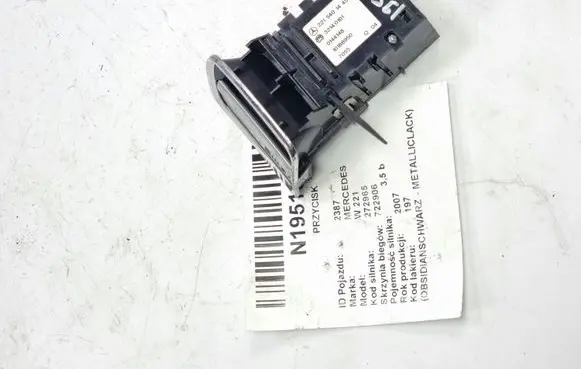 Mercedes-Benz S W221 Handbrake/parking brake auto hold switch 2215401445 HAMULCA