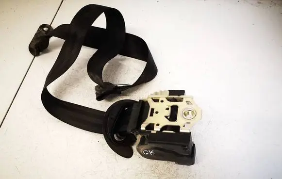 Volkswagen Touran I Rear seatbelt 1T0857805B
