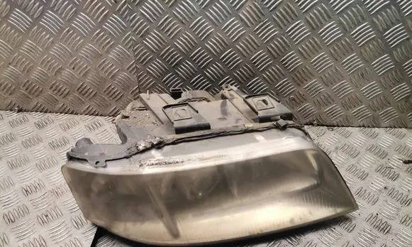 Audi A6 S6 C5 4B Headlight/headlamp 14846800