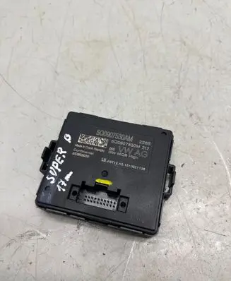Skoda Superb B8 (3V) Gateway control module 5Q0907530AM 5Q0907530M A2C3855380250