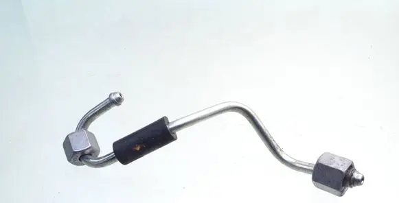 Nissan Qashqai Fuel injector supply line/pipe 