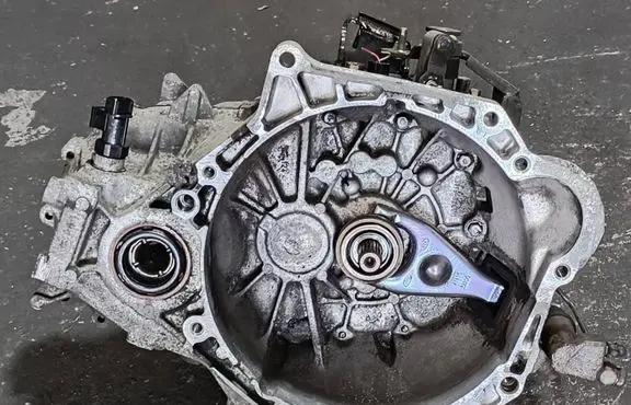Hyundai i30 Manual 5 speed gearbox TAJ5G