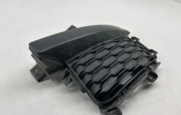 Jeep Grand Cherokee WL Front bumper corner part panel trim 68408099AC 65551