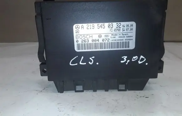 Mercedes-Benz CLS C219 Parking PDC control unit/module A2195450332 0263004072