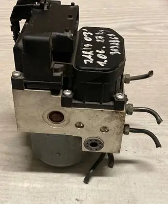 Toyota Yaris ABS Pump 445100d011 0273004635