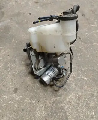 Lexus GS 250 350 300H 450H Master brake cylinder 4720730070 13801010610 4F01243
