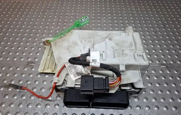 BMW 3 F30 F35 F31 Engine control unit/module S27705423 8589145 0281032308