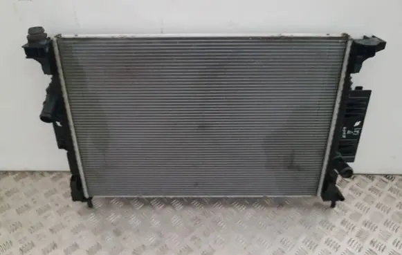 Ford Kuga II Coolant radiator EJ738005AF 174859A