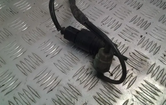 Skoda Fabia Mk1 (6Y) Windscreen/windshield washer pump