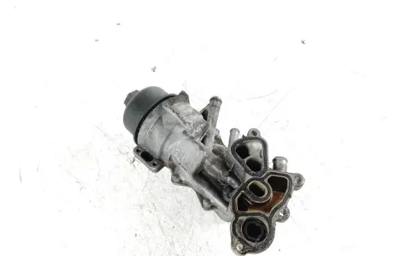 Peugeot RCZ Oil filter mounting bracket