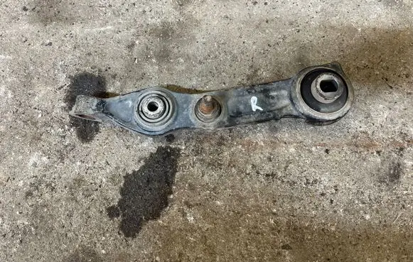 Mercedes-Benz E W211 Rear control arm