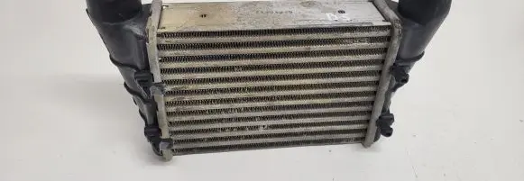 Volkswagen PASSAT B5 Intercooler radiator 058145805C