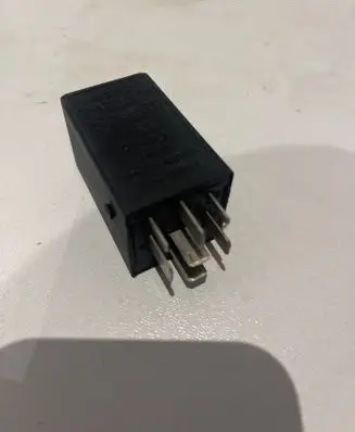 BMW 3 E36 Other relay 1388533 24A21W05W 72BB301