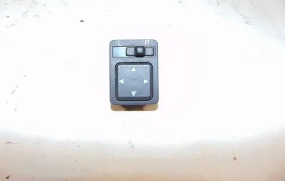 Toyota Avensis T220 Wing mirror switch 8487005020 98903221000
