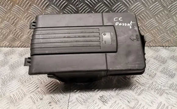 Volkswagen PASSAT CC Battery box tray cover/lid 3c0915443