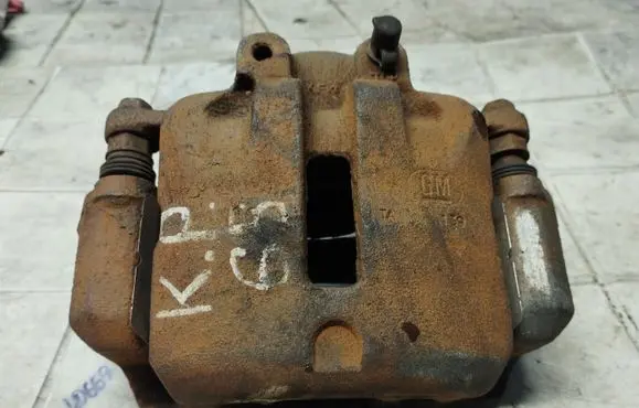 Opel Insignia A Front brake caliper