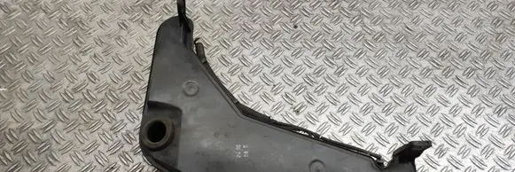 Windshield washer fluid reservoir/tank