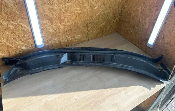 Mazda CX-3 Wiper trim DB2W507S1LH