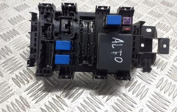 Suzuki Alto Fuse box cover 