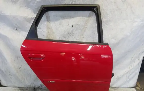 Audi A3 S3 8P Rear door