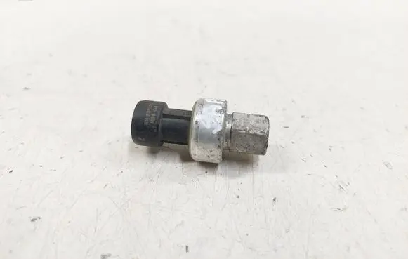 Saab 9-3 Ver2 Air conditioning (A/C) pressure sensor GM9131721 9131721