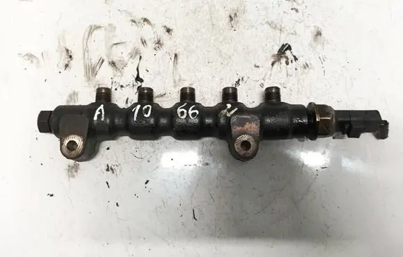 Fuel main line pipe