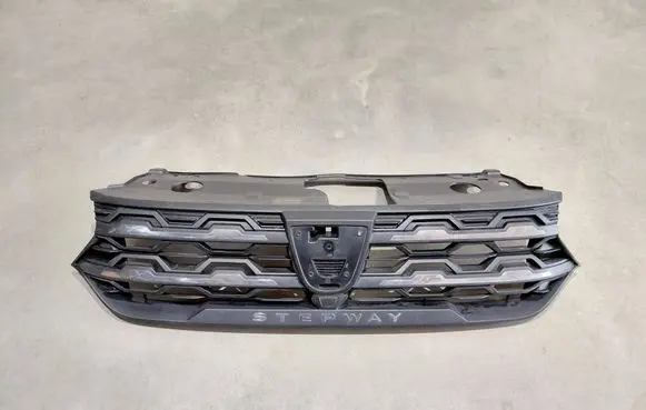 Dacia Sandero III Front grill 623109870R