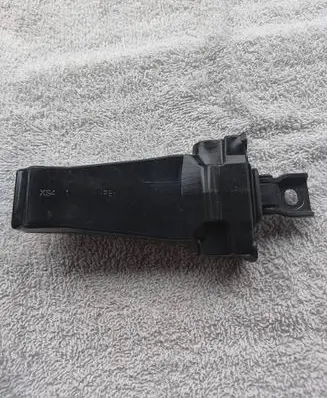 Skoda Fabia Mk3 (NJ) Front door check strap stopper 6V0837249