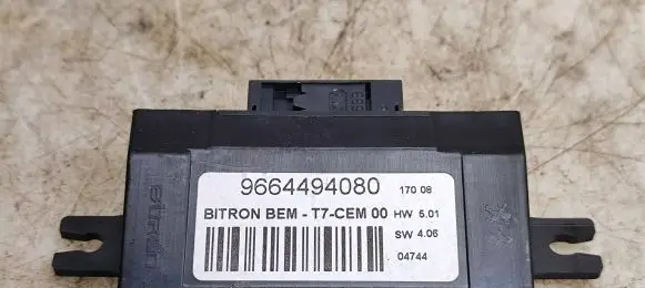 Peugeot 308 Door control unit/module 9664494080